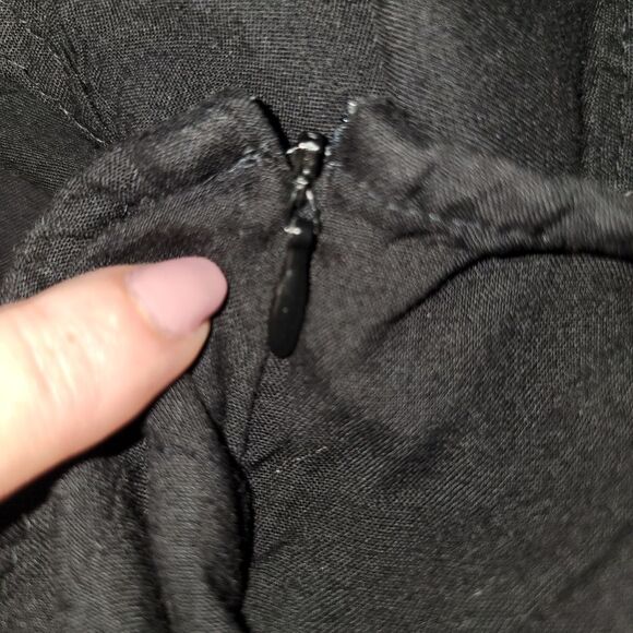 Vince Camuto Solid Tie-Shoulder Cascading Black Jumpsuit Size XL - Picture 7 of 8